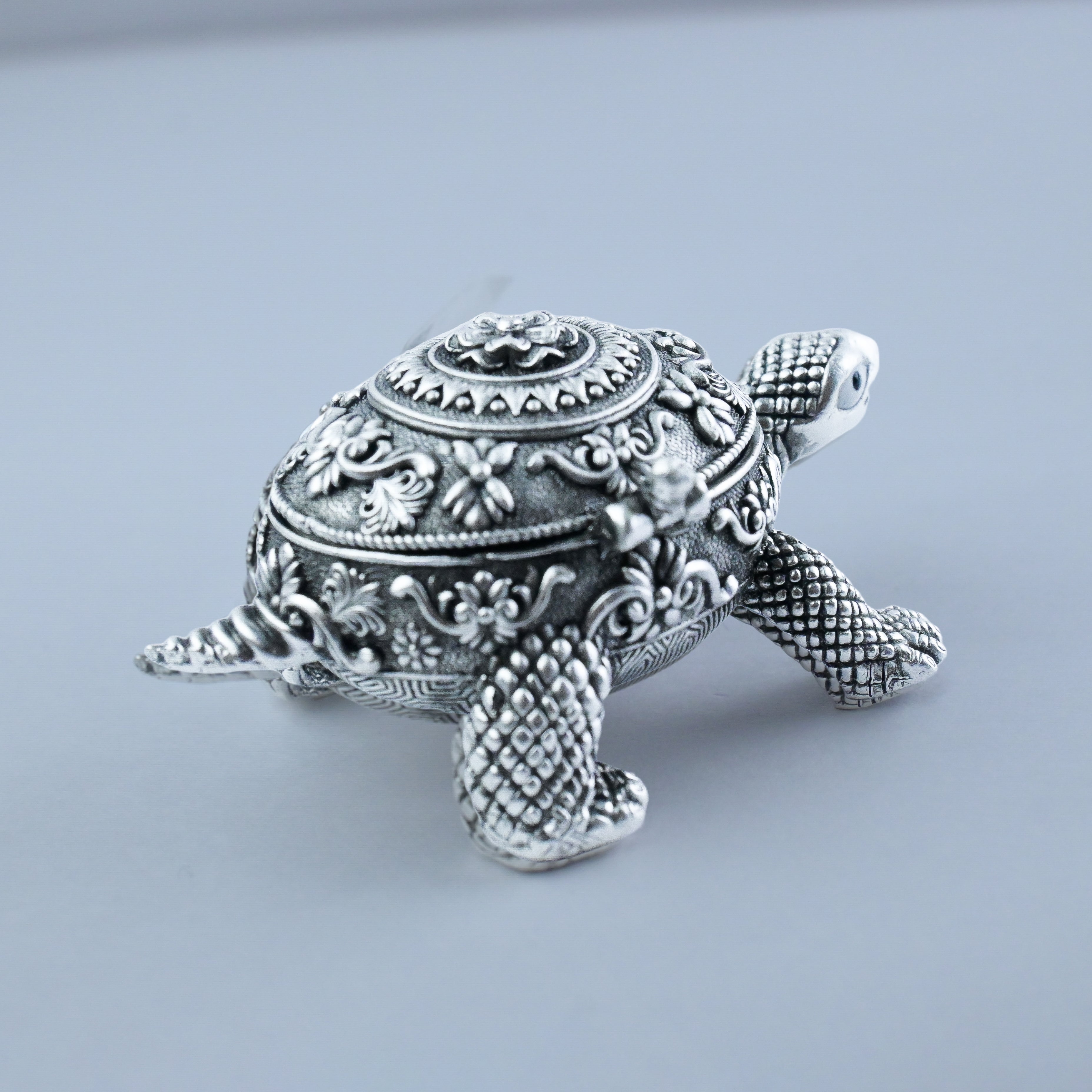 Divine Silver Turtle Idol